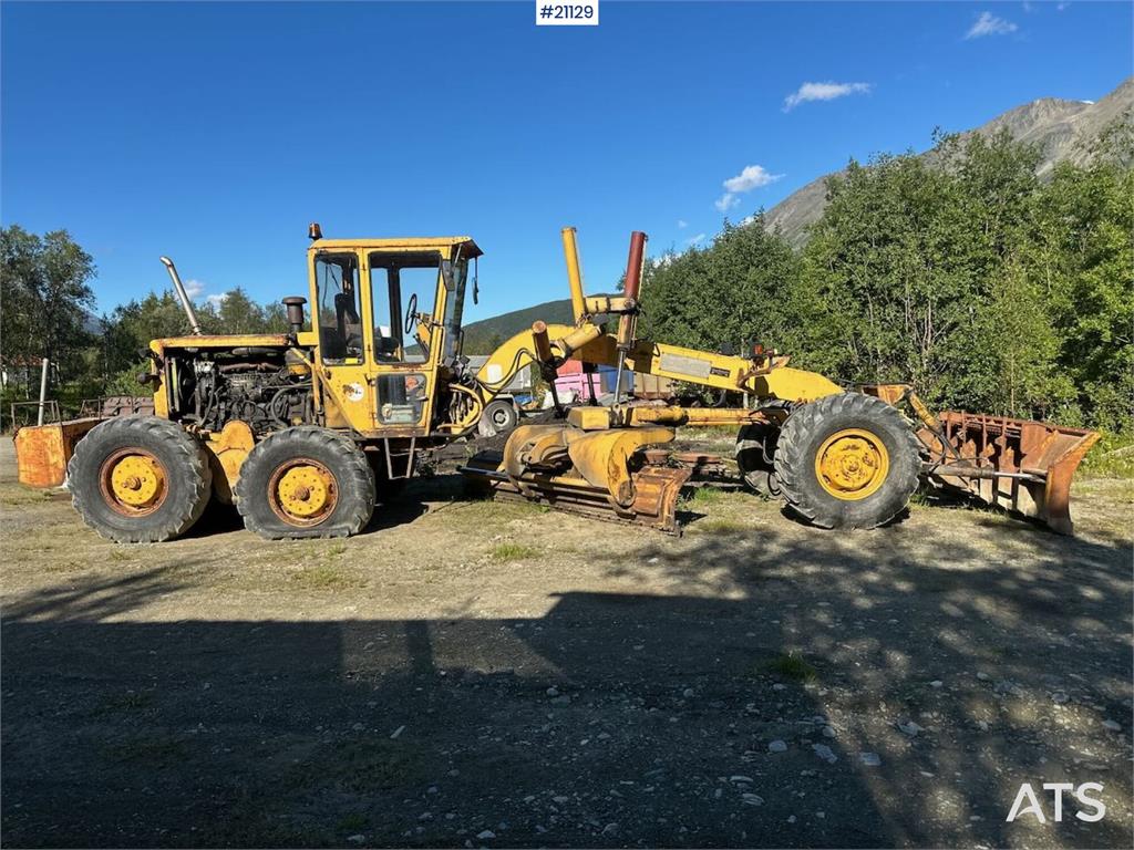 Nordverk 130 HVT grader w/ extra tires on rim. WATCH VIDEO.