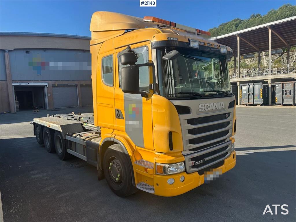 Scania G480 8x4 hook truck w/ 24 t/m hook and two sets of