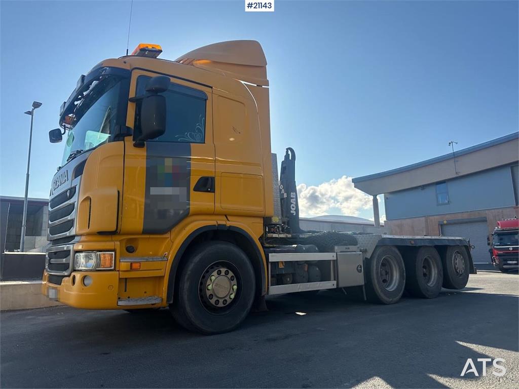 Scania G480 8x4 hook truck w/ 24 t/m hook and two sets of