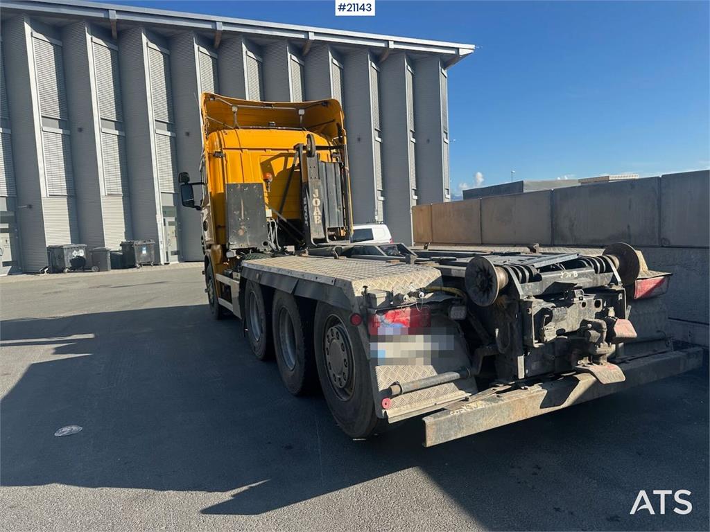 Scania G480 8x4 hook truck w/ 24 t/m hook and two sets of