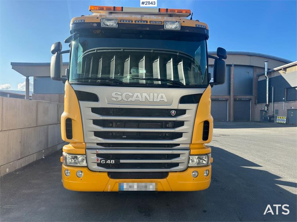 Scania G480 8x4 hook truck w/ 24 t/m hook and two sets of