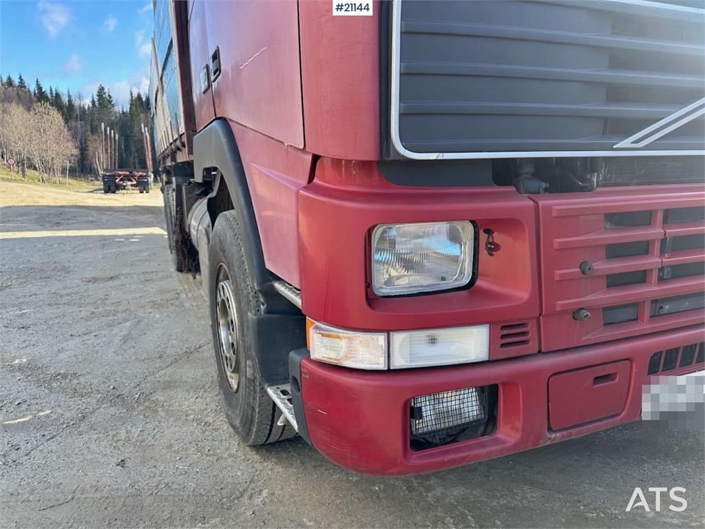 Volvo FH 16 6x4 timber truck w/ 1983 Briab grain trailer