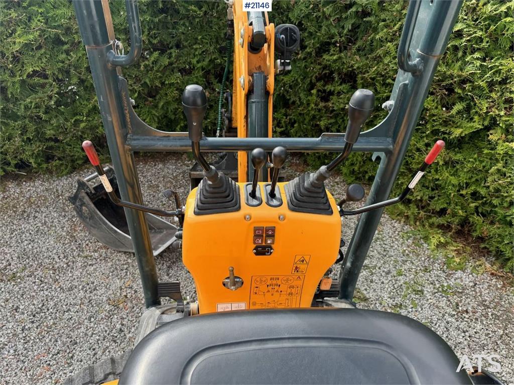 Hyundai HX10A mini excavator w/ 3 drawers. 266 hours.