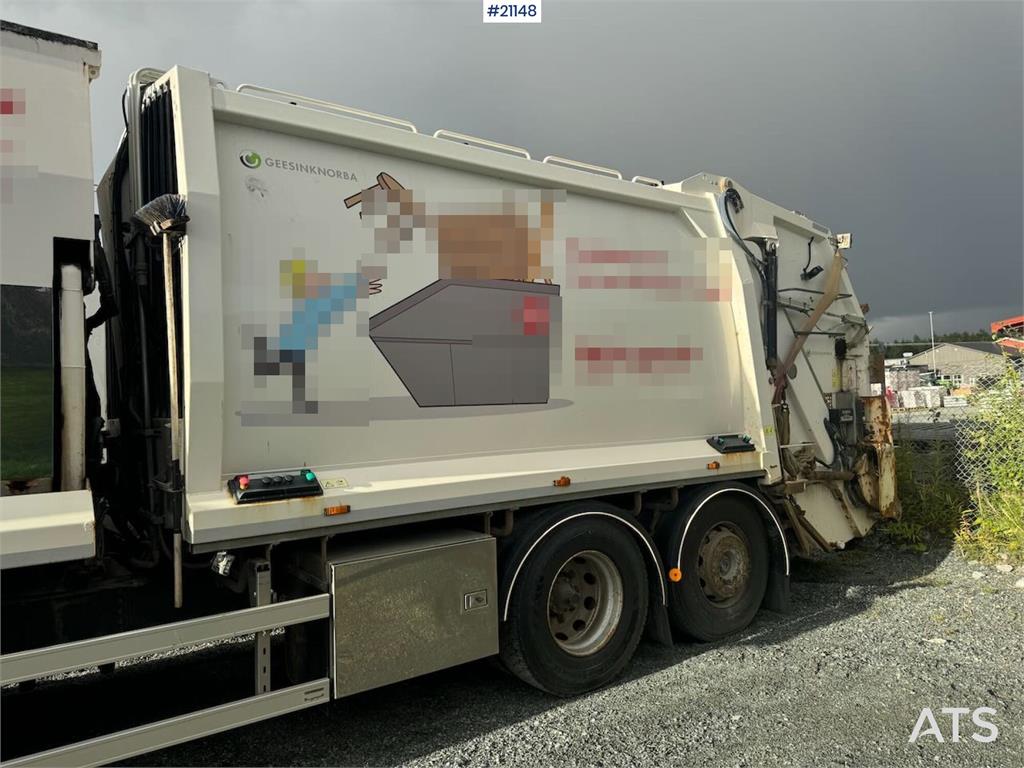 Scania P410 6x2 compactor truck w/ two chambers. Weight a