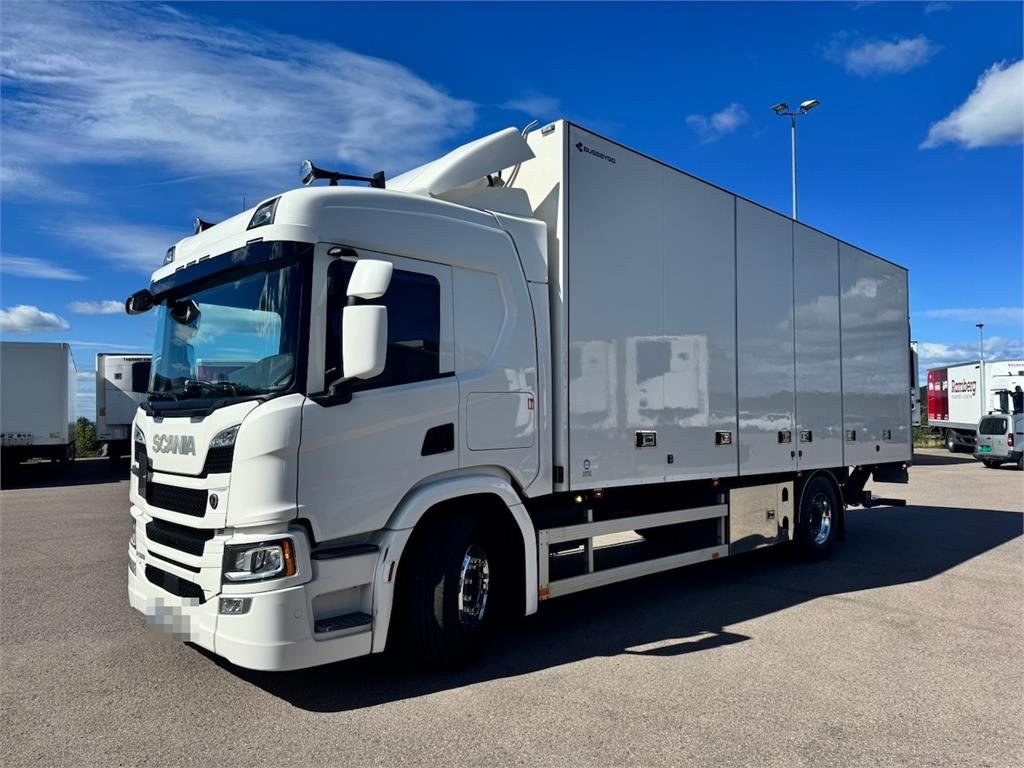 Scania P360 4x2 Box Truck w/ Full Side Opening and Webast