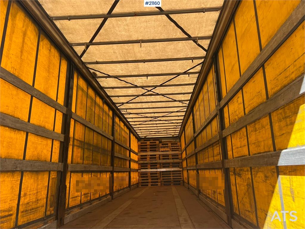 Kögel SN 24 3 axle trailer w/ full side opening on both