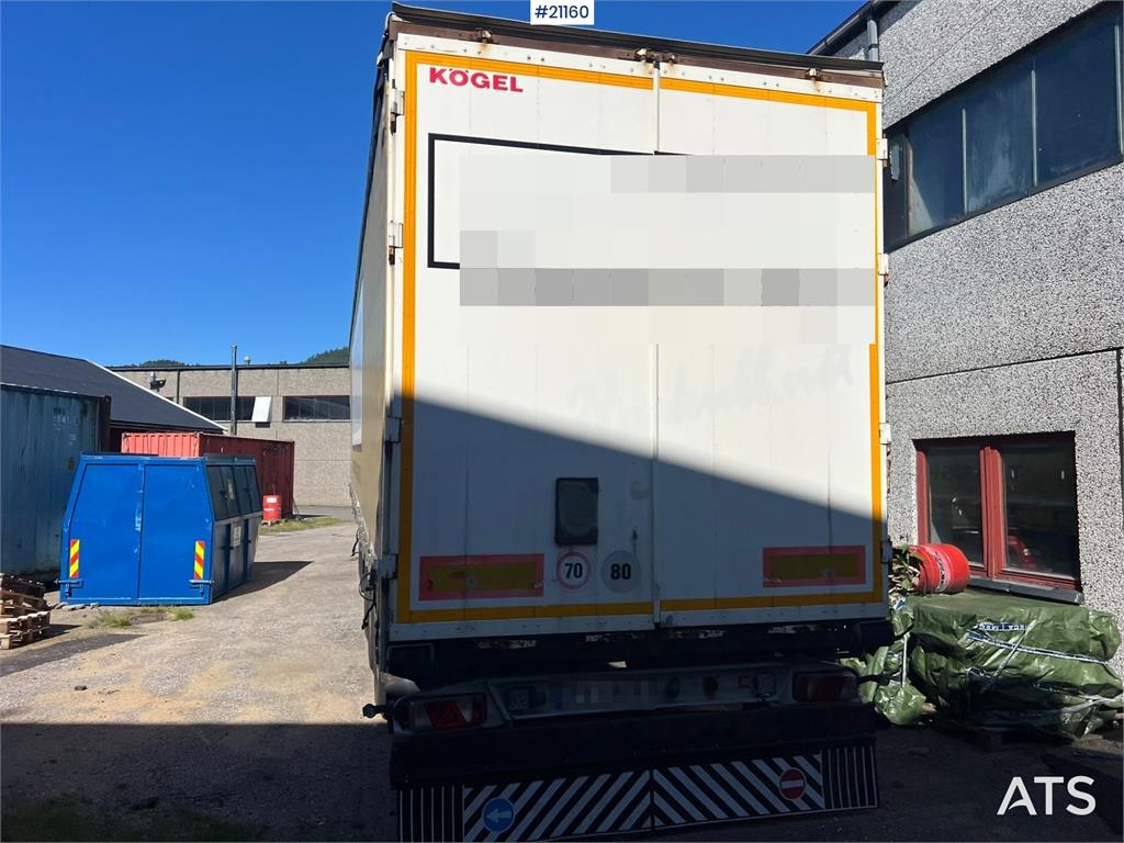 Kögel SN 24 3 axle trailer w/ full side opening on both