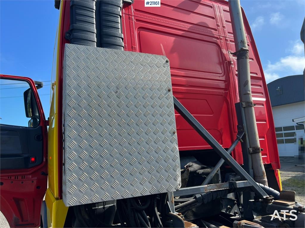 Volvo FH Hook truck WATCH VIDEO