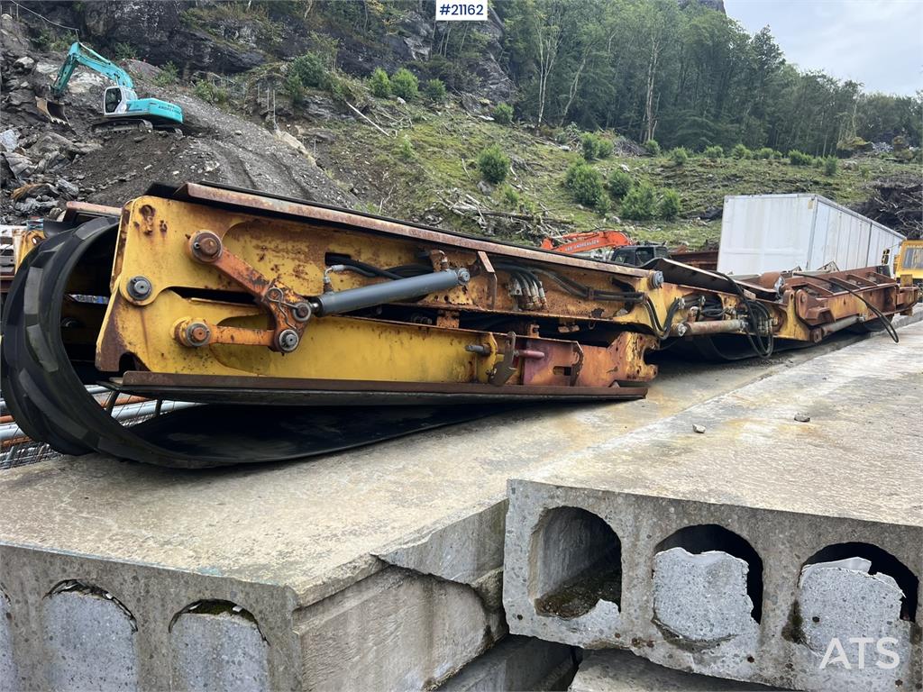 Keestrack Frontier Screening Plant w/2 Side Belts