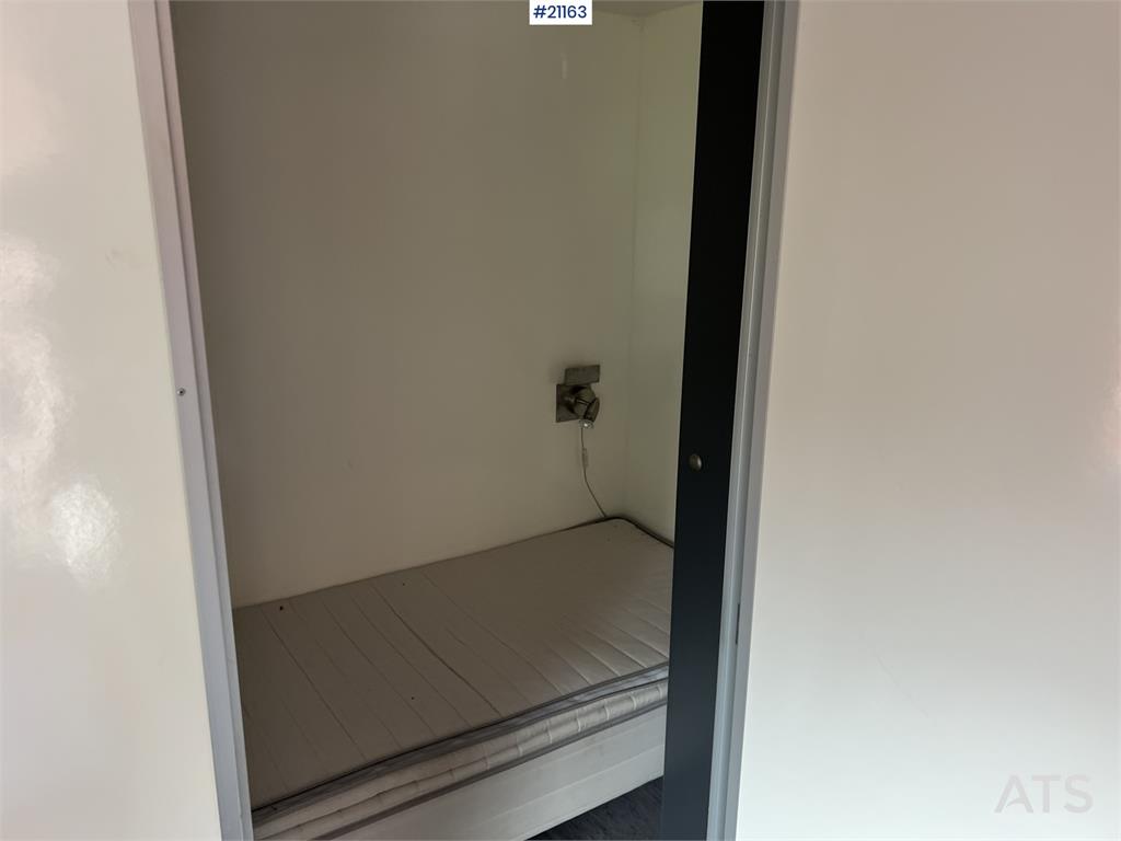 Scanvogn Residential Barracks w/ 2 bedrooms, shower, toilet