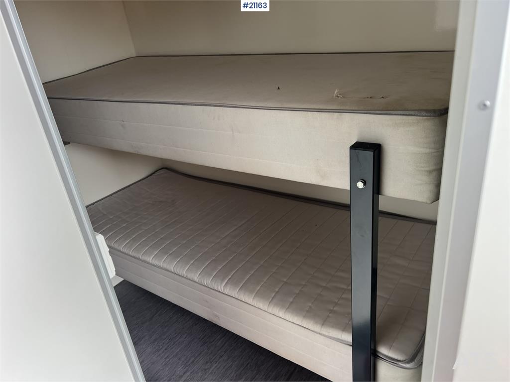 Scanvogn Residential Barracks w/ 2 bedrooms, shower, toilet