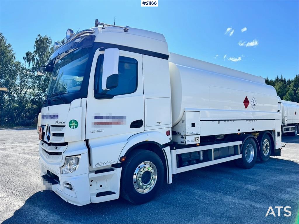 Mercedes-Benz Actros 2553 Tank truck w/ vm tarm trailer.
