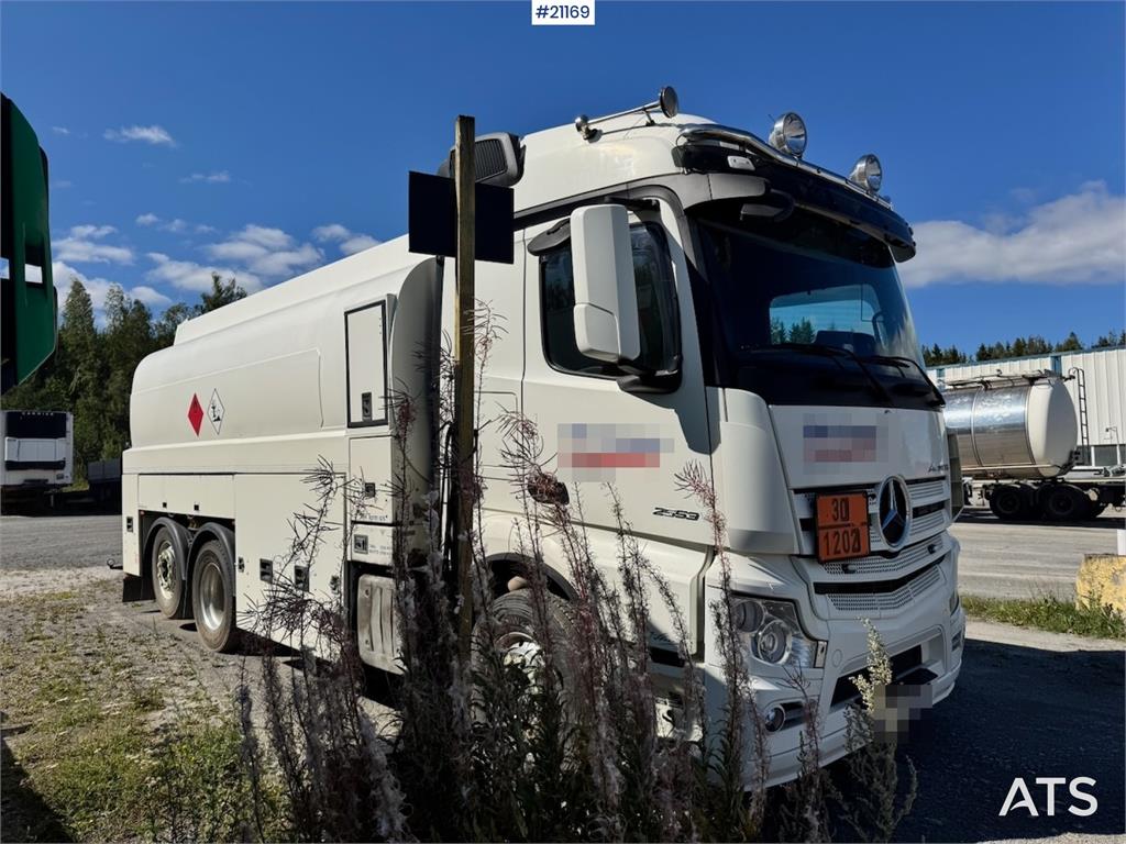 Mercedes-Benz Actros 2553 Tank truck.