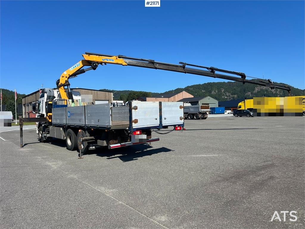 Volvo FM480 crane truck w/37 t/m Effer crane