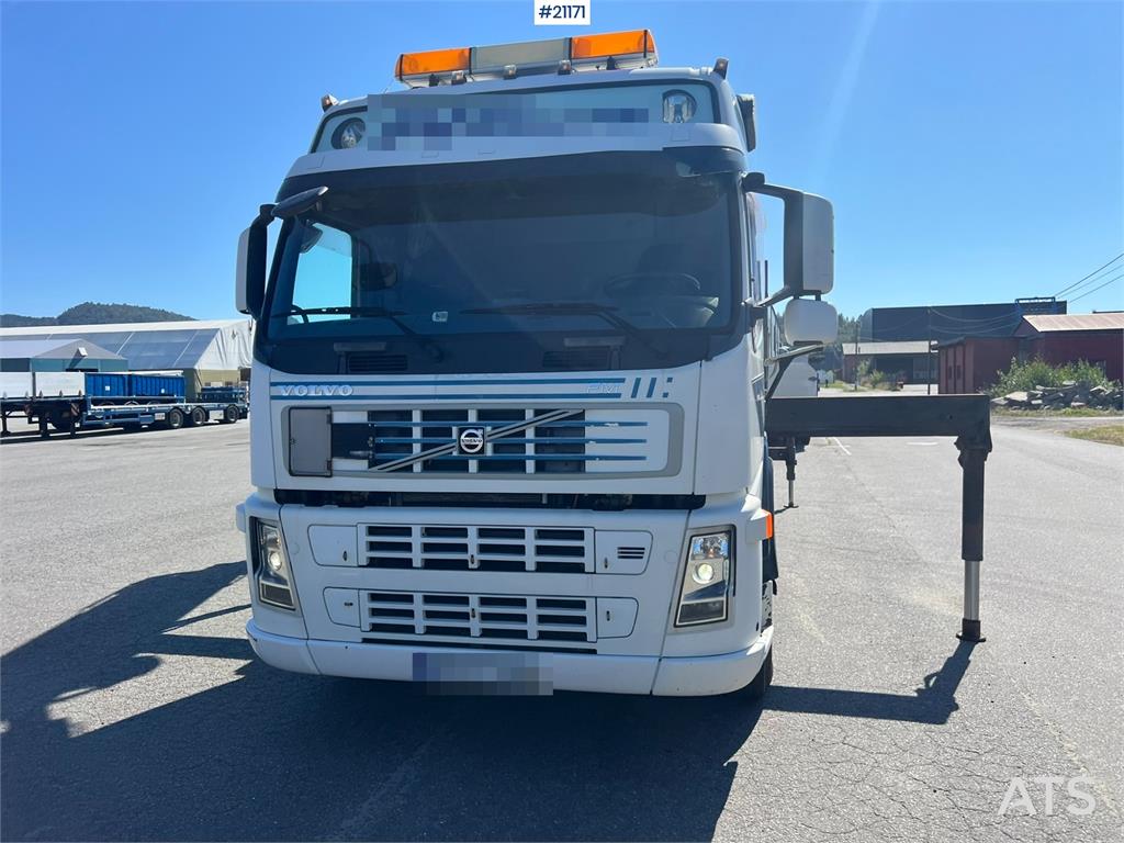 Volvo FM480 crane truck w/37 t/m Effer crane