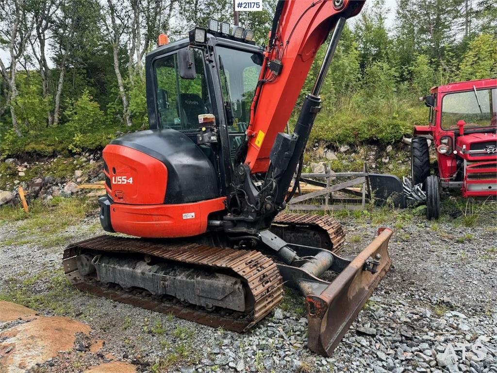 Kubota U55-4 Beltegraver m/ 2 skuffer, klype og pigghamme