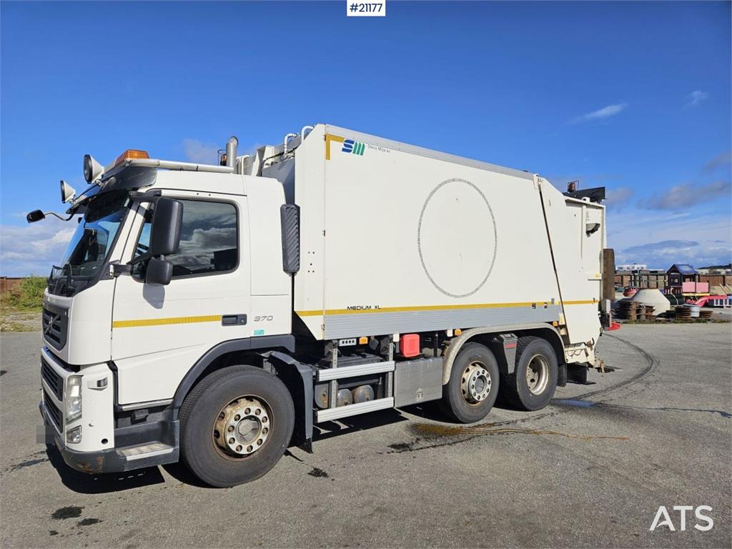 Volvo FM370 6x2 1-chamber compactor truck with Zoeller b