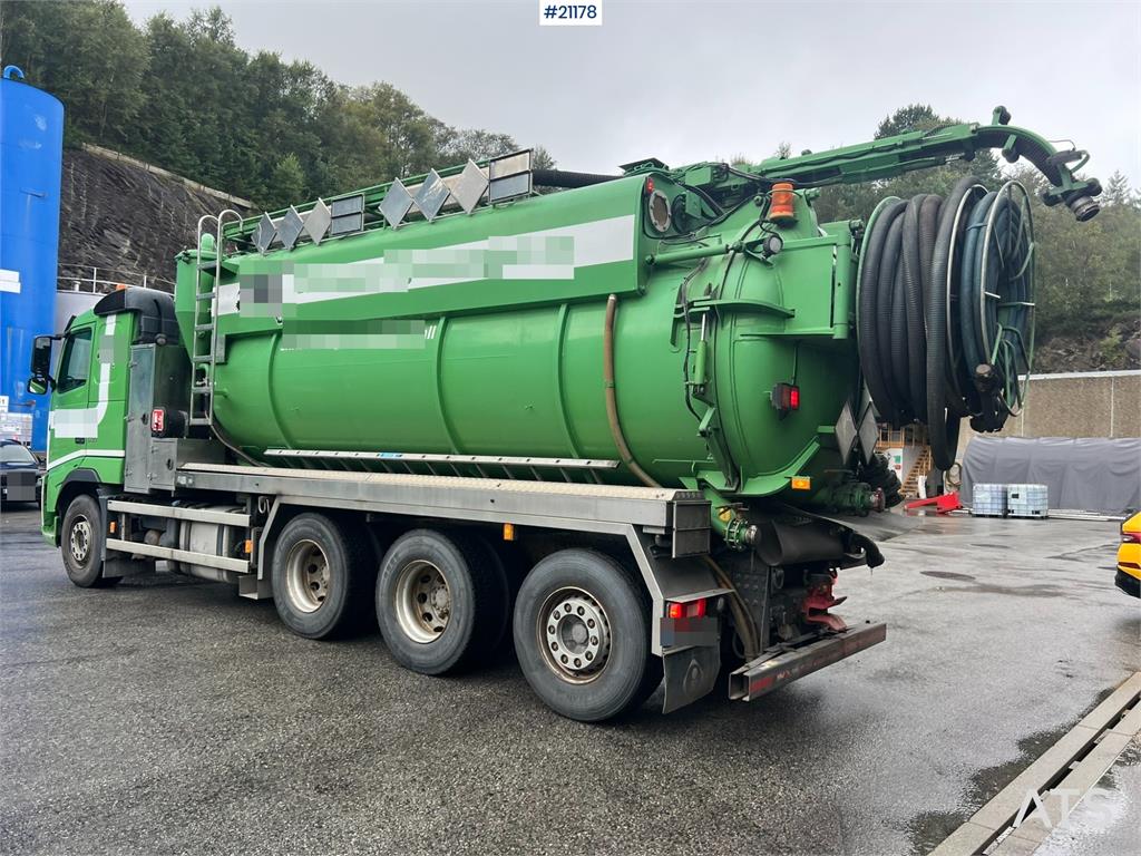 Volvo fh500 8x4 Mud vacuum truck w/ 2010 Inter consult b