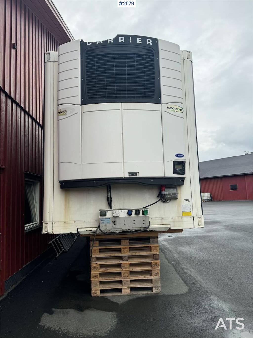 Ekeri cabinet semi-trailer w/ carrier unit, full side op