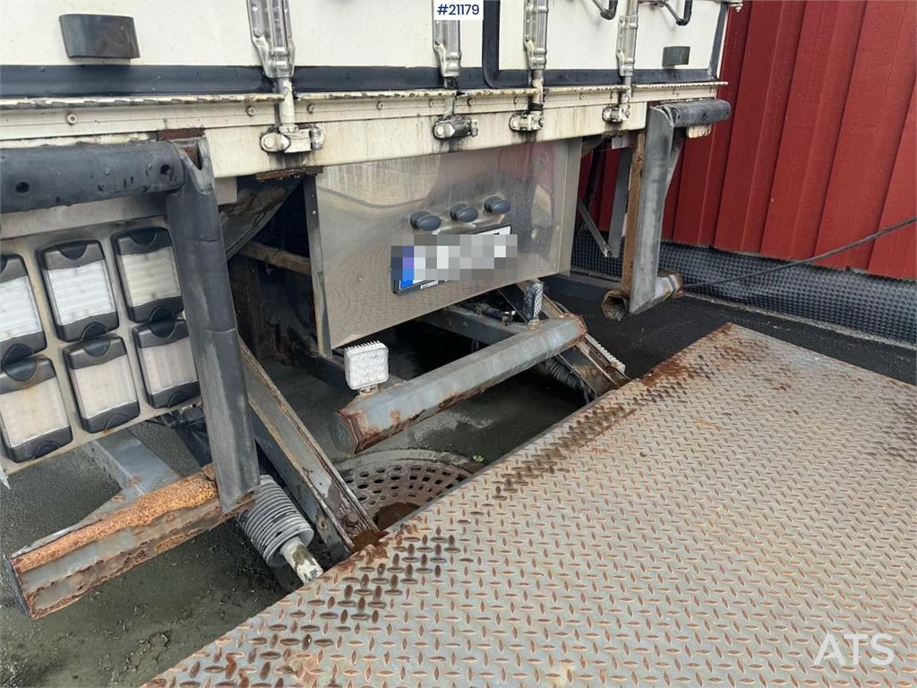 Ekeri cabinet semi-trailer w/ carrier unit, full side op