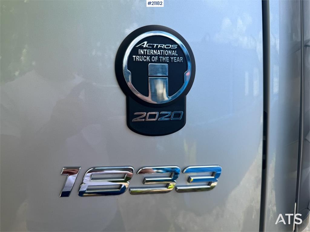 Mercedes-Benz Actros 1833 4x2 Box truck. 80,000 km!