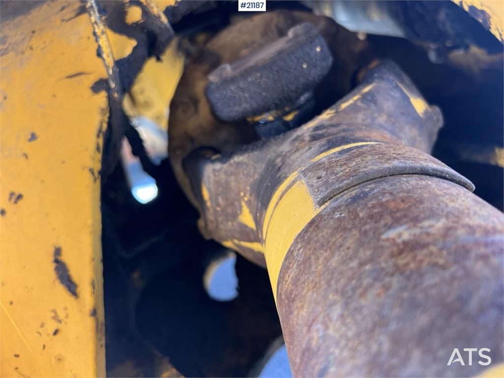 Volvo L120C wheel loader w/ bucket, scale and printer