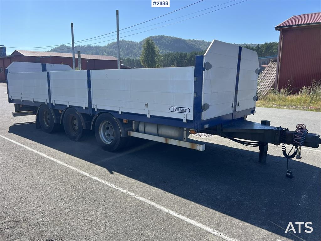 Tyllis 3 axle Flatbed trailer w/ foldable side doors