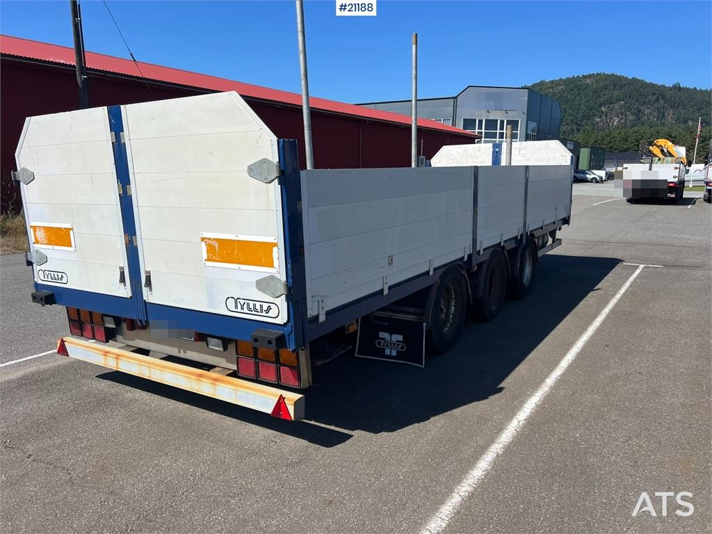 Tyllis 3 axle Flatbed trailer w/ foldable side doors