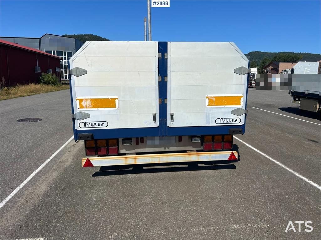 Tyllis 3 axle Flatbed trailer w/ foldable side doors
