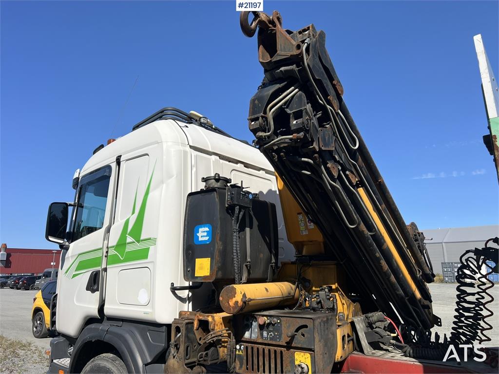 Scania R164 crane truck w/ 32t/m effer crane and 2004 mau