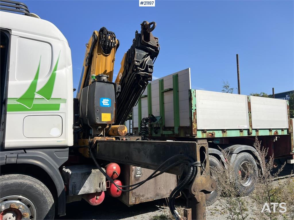 Scania R164 crane truck w/ 32t/m effer crane and 2004 mau
