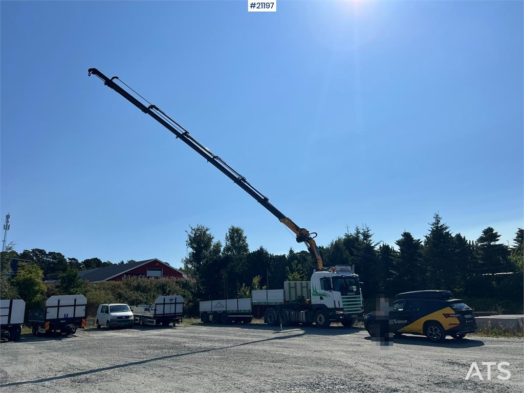 Scania R164 crane truck w/ 32t/m effer crane and 2004 mau
