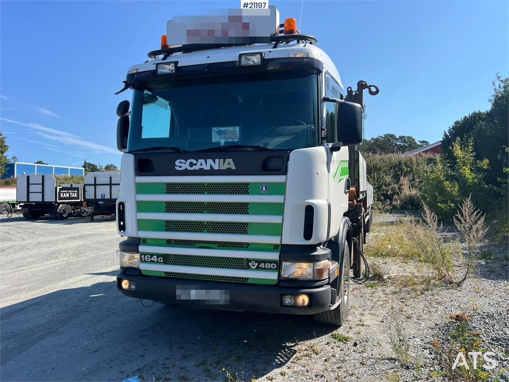 Scania R164 crane truck w/ 32t/m effer crane and 2004 mau