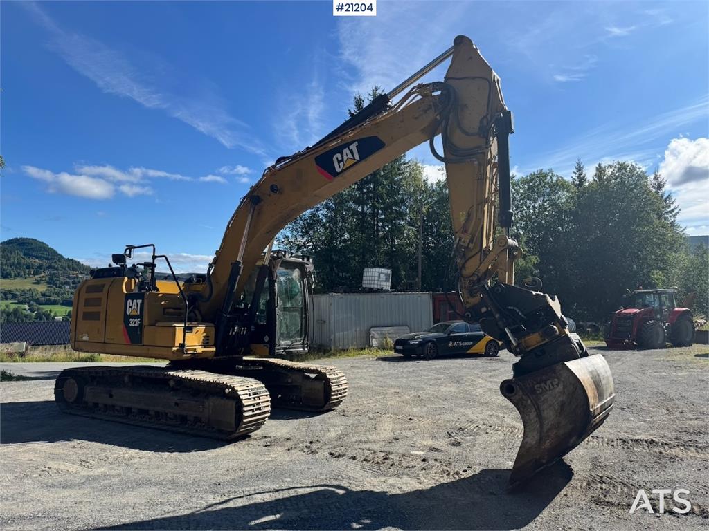 CAT 323FL