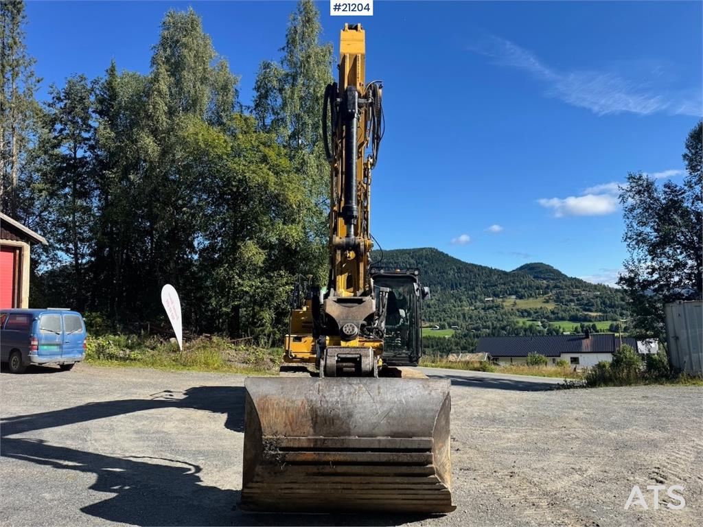 CAT 323FL