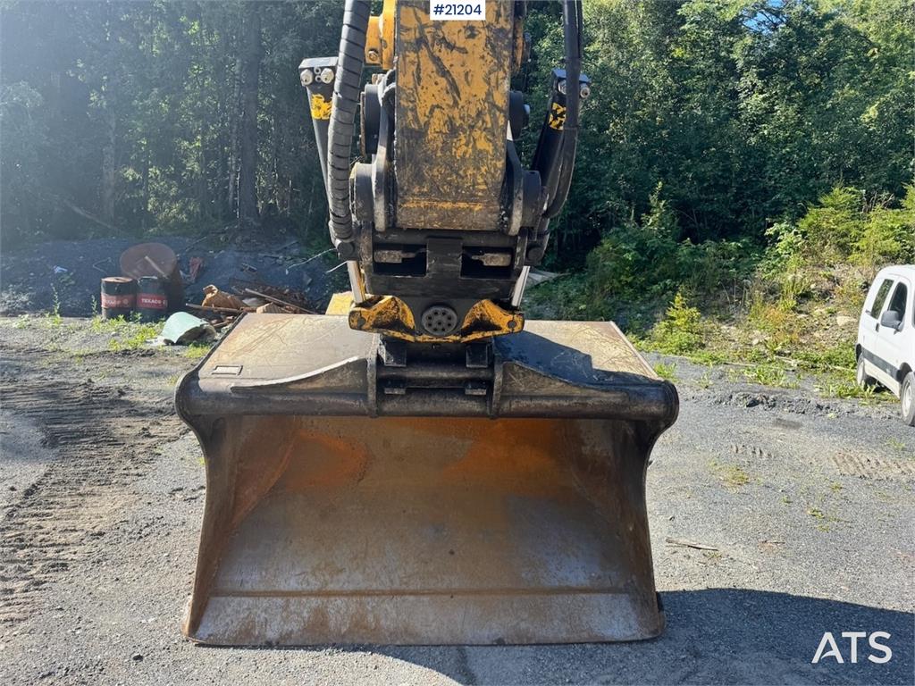 CAT 323FL