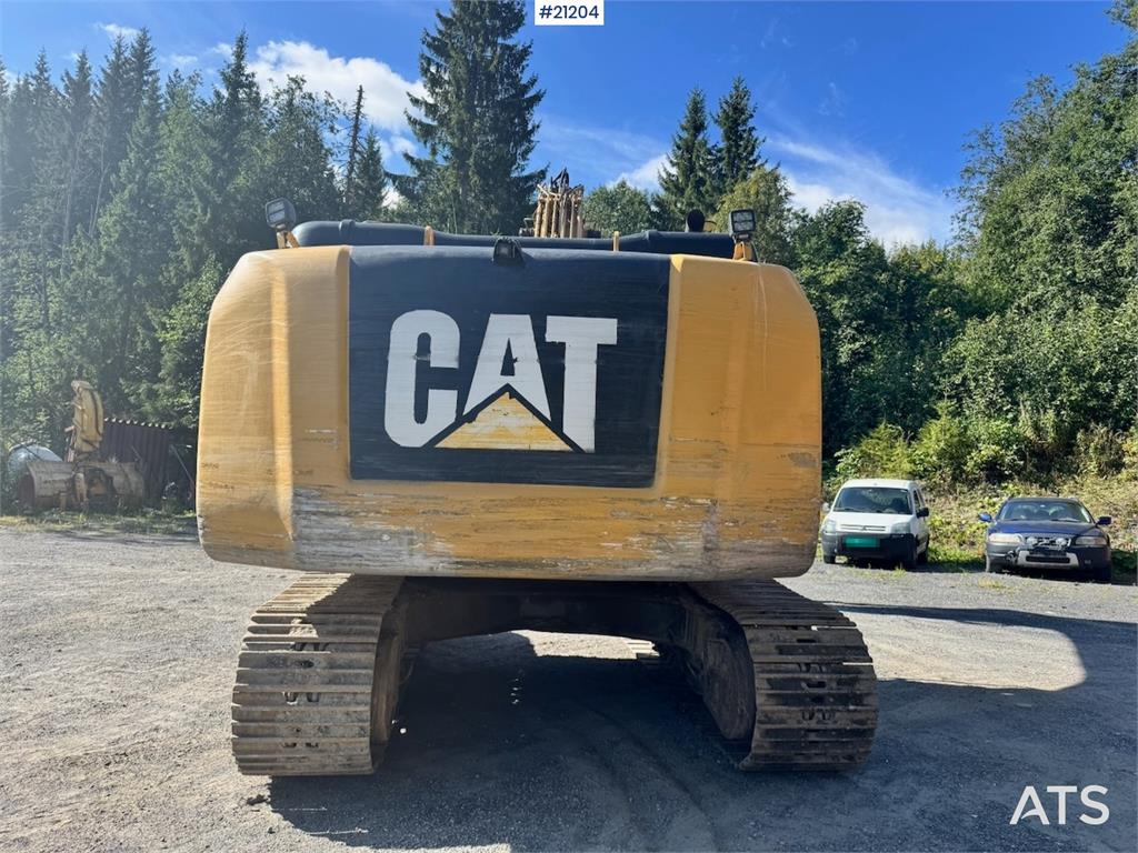 CAT 323FL
