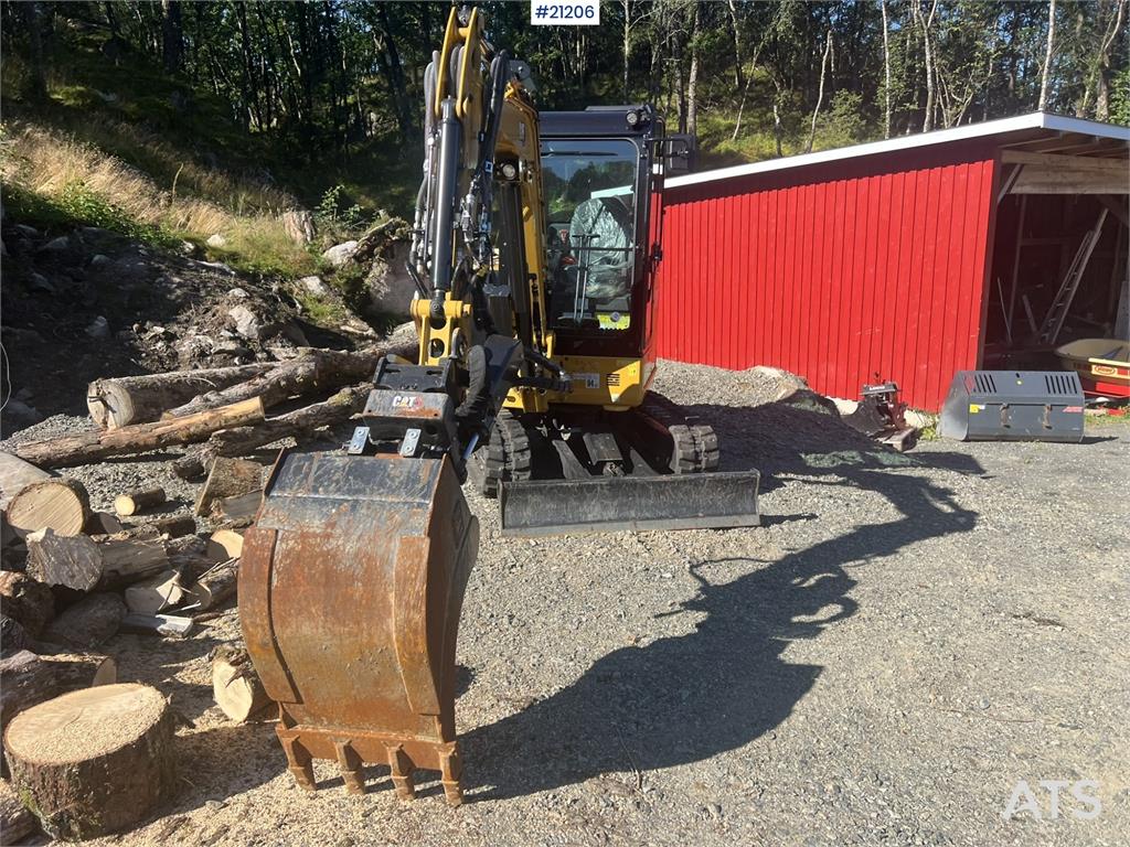 CAT 302.7 CR
