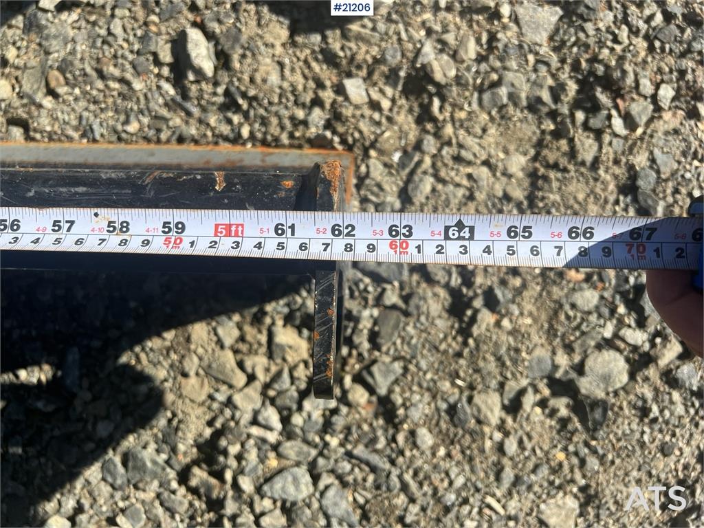 CAT 302.7 CR