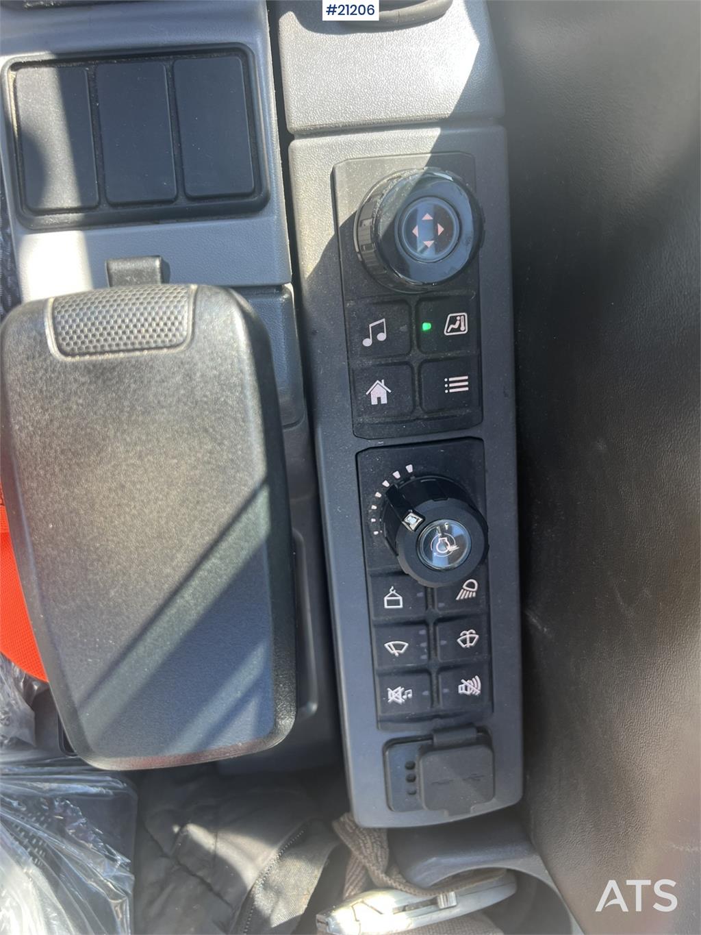 CAT 302.7 CR