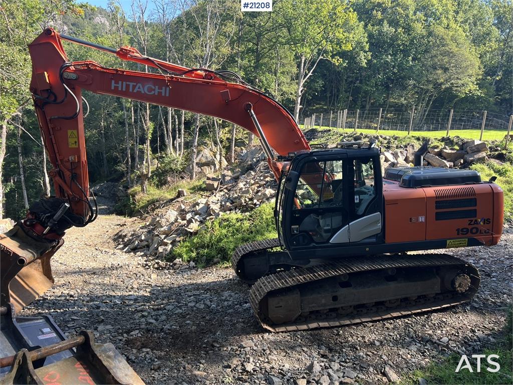 Hitachi zx190lc-5B excavator w/ rototilt, sanding bucket,