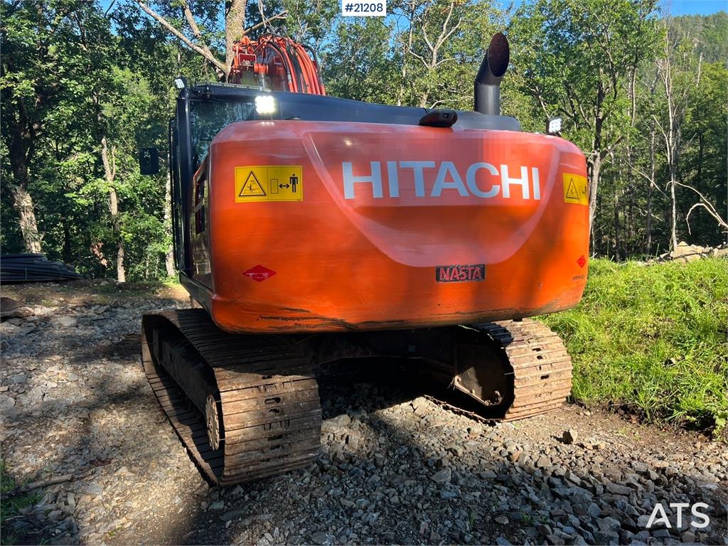 Hitachi zx190lc-5B excavator w/ rototilt, sanding bucket,