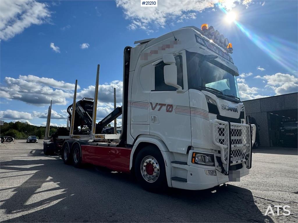 Scania S730 Timber truck without crane.