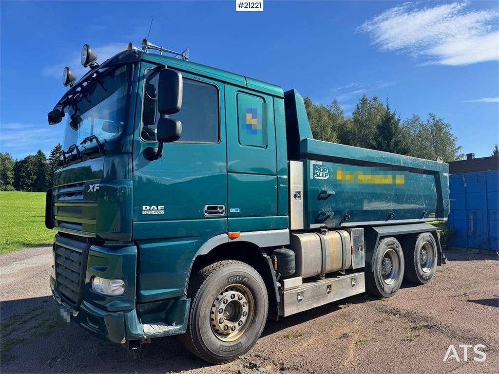 DAF XF 105.460 6x4 Tipper Truck.