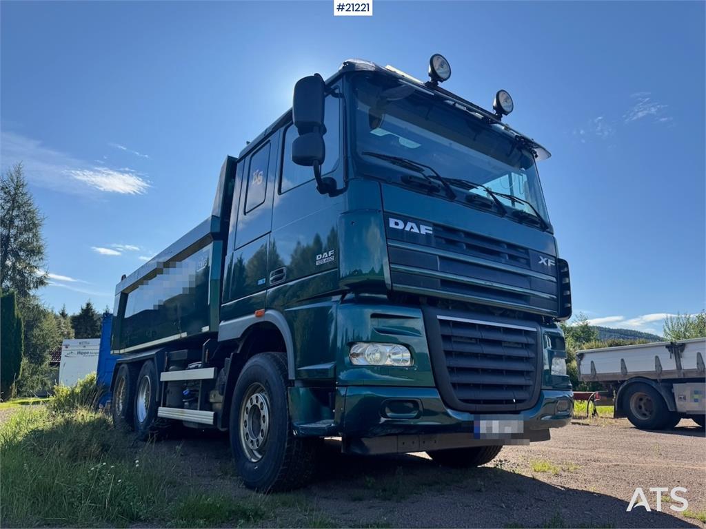 DAF XF 105.460 6x4 Tipper Truck.