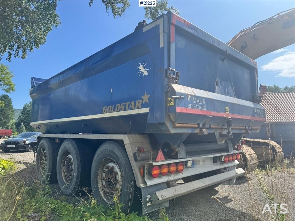 Maur Trailer.