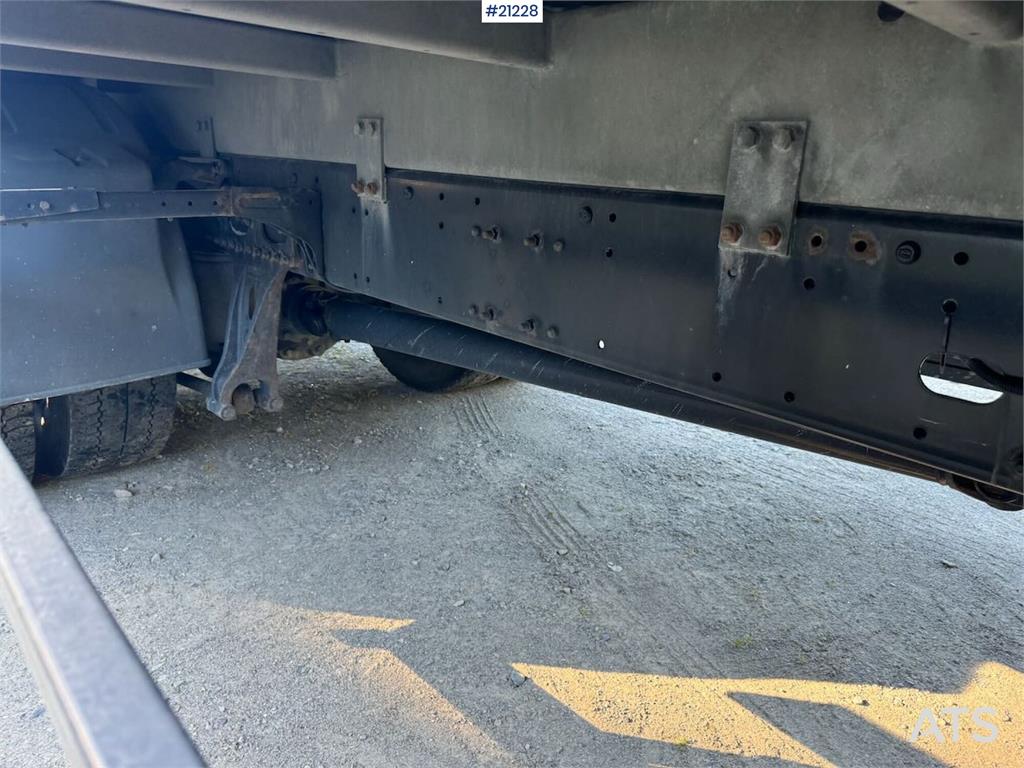 MAN TGM 18.290 4x2 Box truck w/ full side opening and