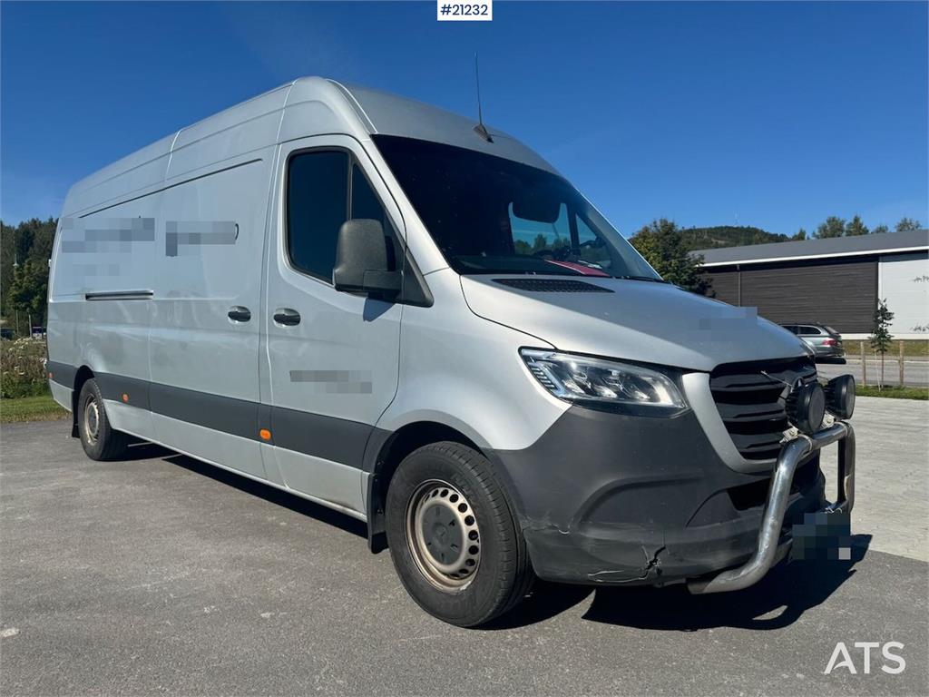 Mercedes-Benz Sprinter van. Approved until 05.2026.