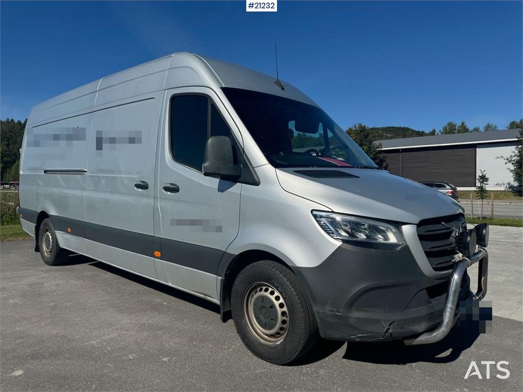Mercedes-Benz Sprinter van. Approved until 05.2026.