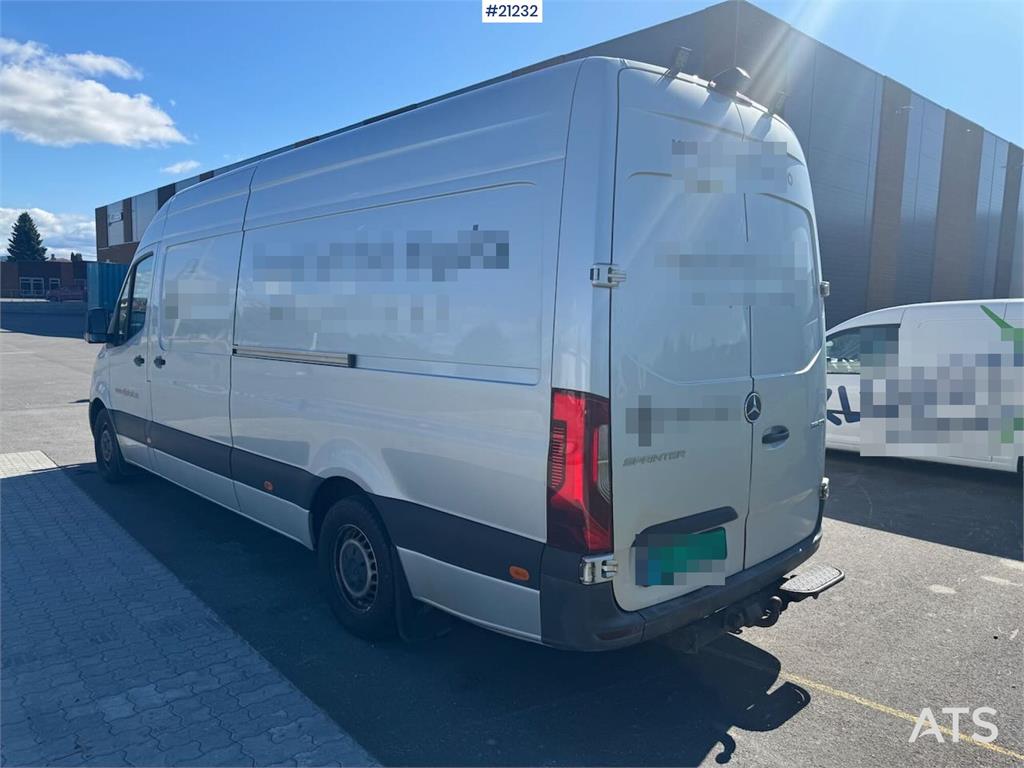 Mercedes-Benz Sprinter van. Approved until 05.2026.